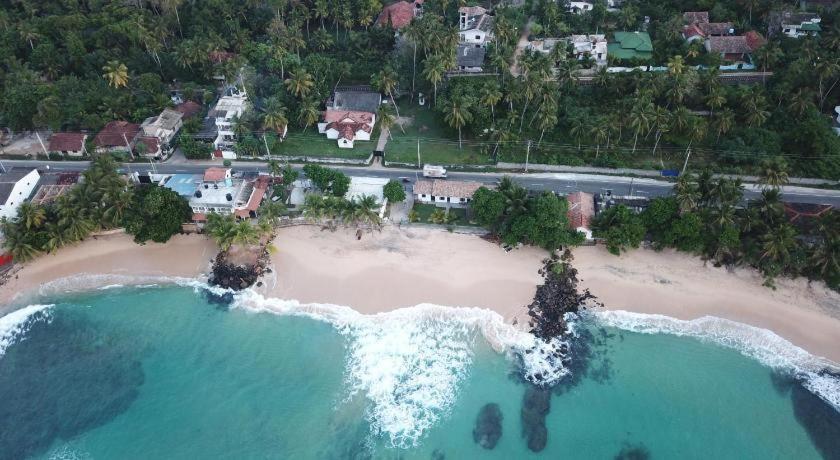 أونا واتونا Mihiripenna Villa Sea Sun المظهر الخارجي الصورة